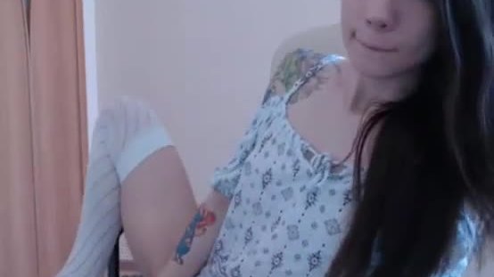 Teen cam show - hornyslutcams.com