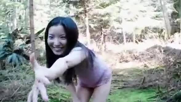 Sexy ass teen has a wank and she masturbates hard