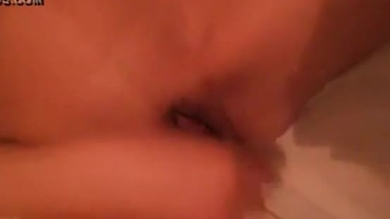 Amateur slim cam girl cums on dildo - greatestcam.ovh