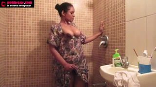 Amateur indian babes sex lily masturbation in shower