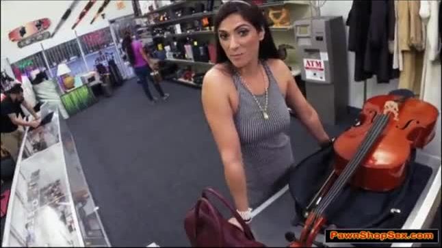 Brazilian milf gives pawnshop owner a blowjob for excitement