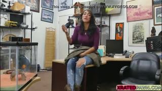 Hot teen jessi fucks pawndude for revenge