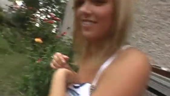 Seducing a sexy and hawt mother i'd like to fuck