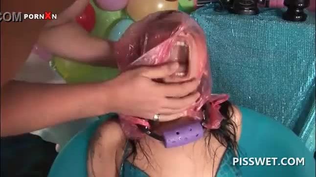 Dick addict sex slave giving blowjob pisses like crazy