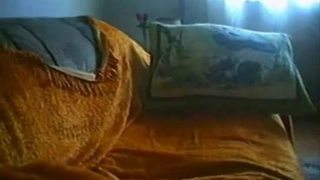 Brasileira amadora se masturbando / brazillian amateur masturbating herself