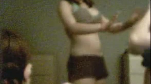 Webcam girl shows boobs